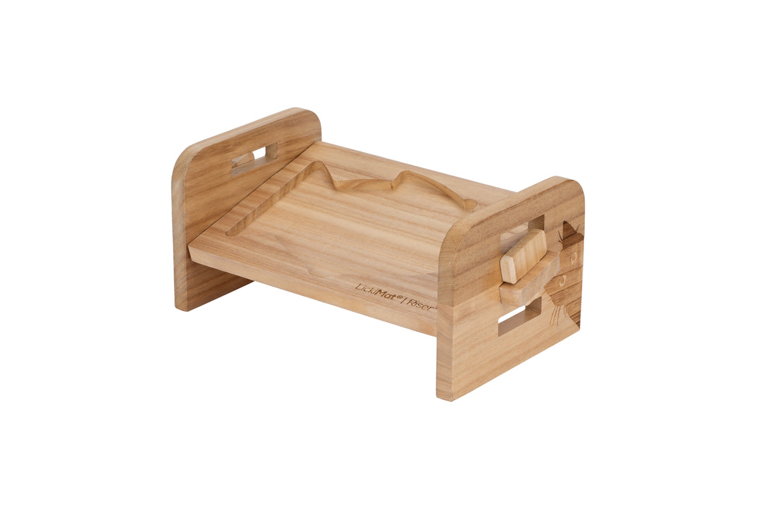Lickimat Whiskers Riser